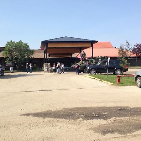 Slave Lake Inn And Conference Centre Exterior photo